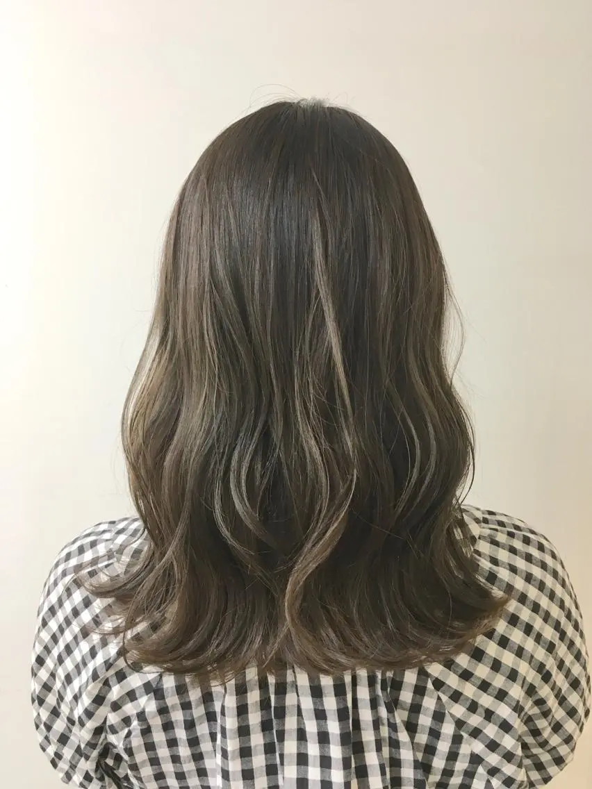 ミディアム カラー ベージュカラー ヘアカラー トリートメント ヘアセット yoshi ☆のヘアスタイル