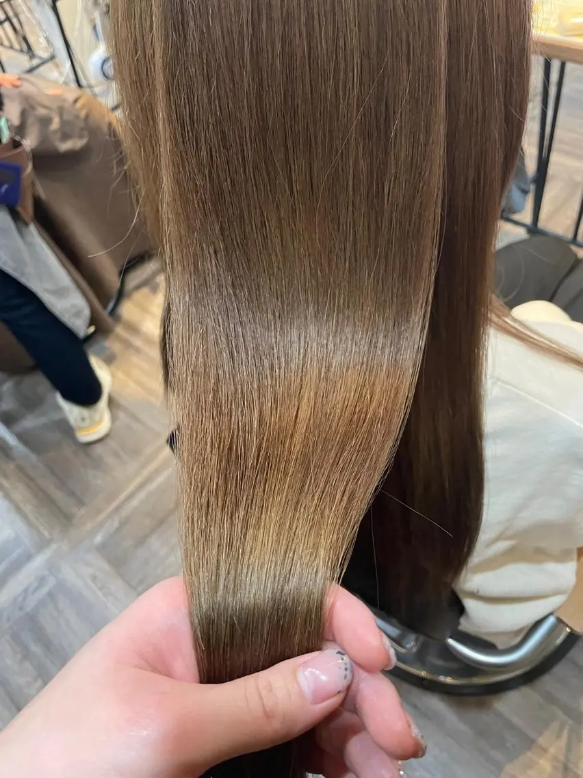ロング 髪質改善 トリートメント トリートメント 赤み消しカラー/透 明感カラー/有吉優香のヘアスタイル