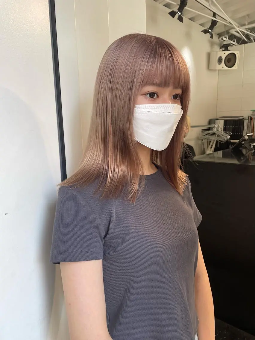セミロング カラー パーマ ヘアアレンジ メンズ キッズ ネイル マツエク・マツパ アイブロウ メンズブリーチ ブリーチ ラベンダーカラー カット ヘアカラー トリートメント 艶ハイトーン/ヘア アレンジAYAKAのヘアスタイル