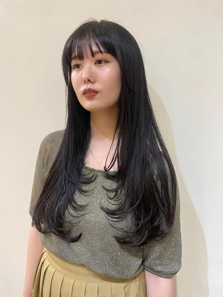 ロング 大島桃花 / 表参道 透明感カラーのヘアスタイル