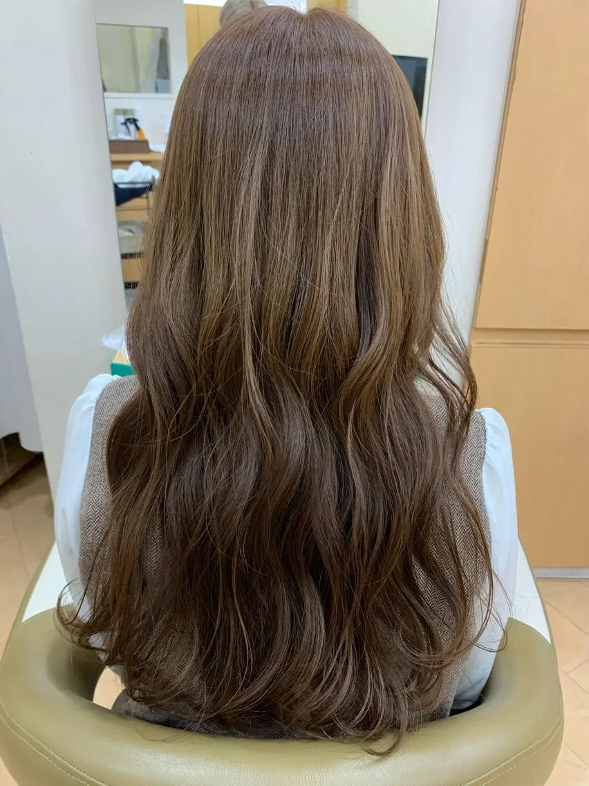 ロング カラー カット ヘアカラー トリートメント 福原 亜祐美のヘアスタイル