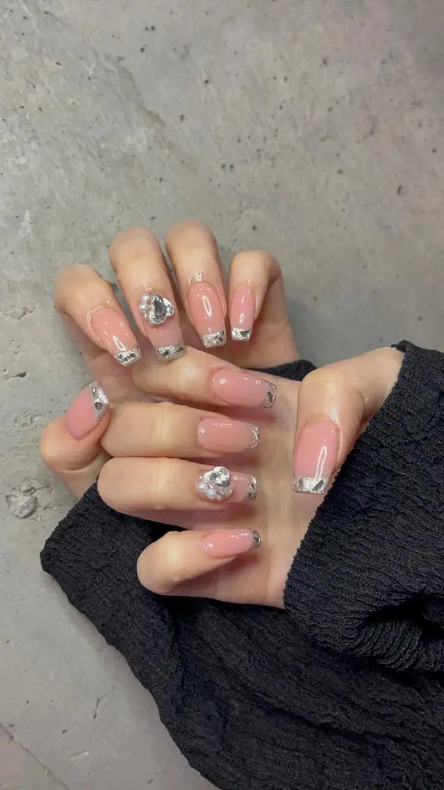 ネイル IROHA Nail 矢掛萌子のネイルデザイン