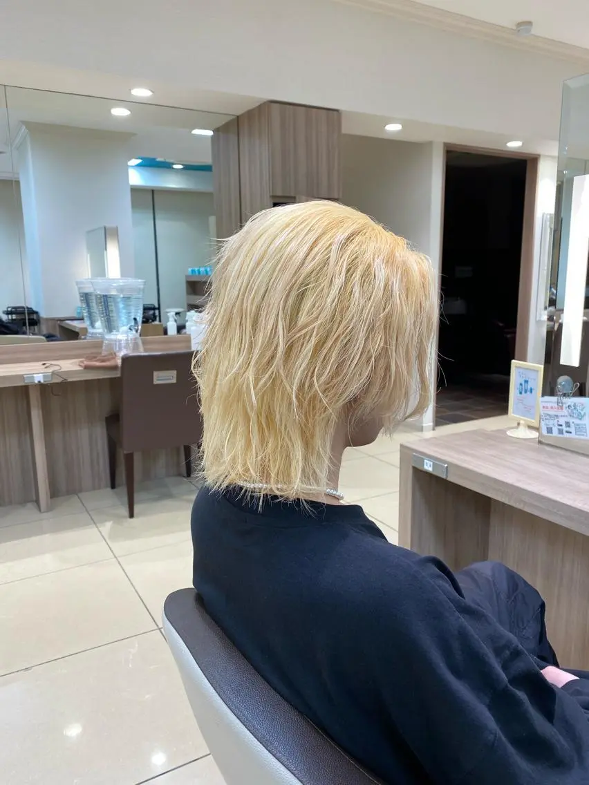 ミディアム 透明感カラー/ 松井克樹のヘアスタイル