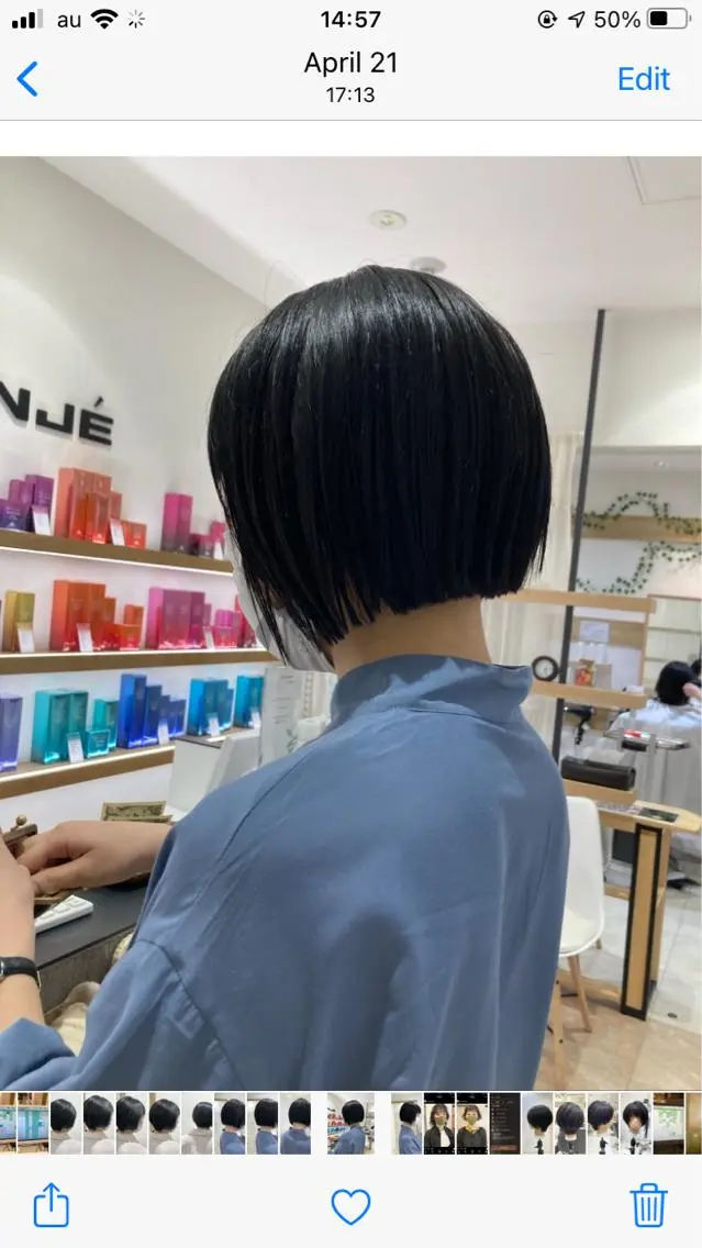 ショート カラー 黒髪 ブルーカラー ブルーブラック ボブ カット ヘアカラー トリートメント cyan SANAMIのヘアスタイル