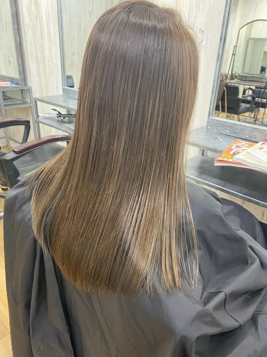 ロング カラー ヘアアレンジ インナーカラー くびれヘア 外国人風カラー 学生 レイヤーカット 夜23時まで予約🉑 reverieあきらのヘアスタイル