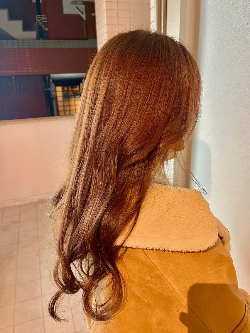 ロング カラー ヘアカラー うしだ かおるのヘアスタイル