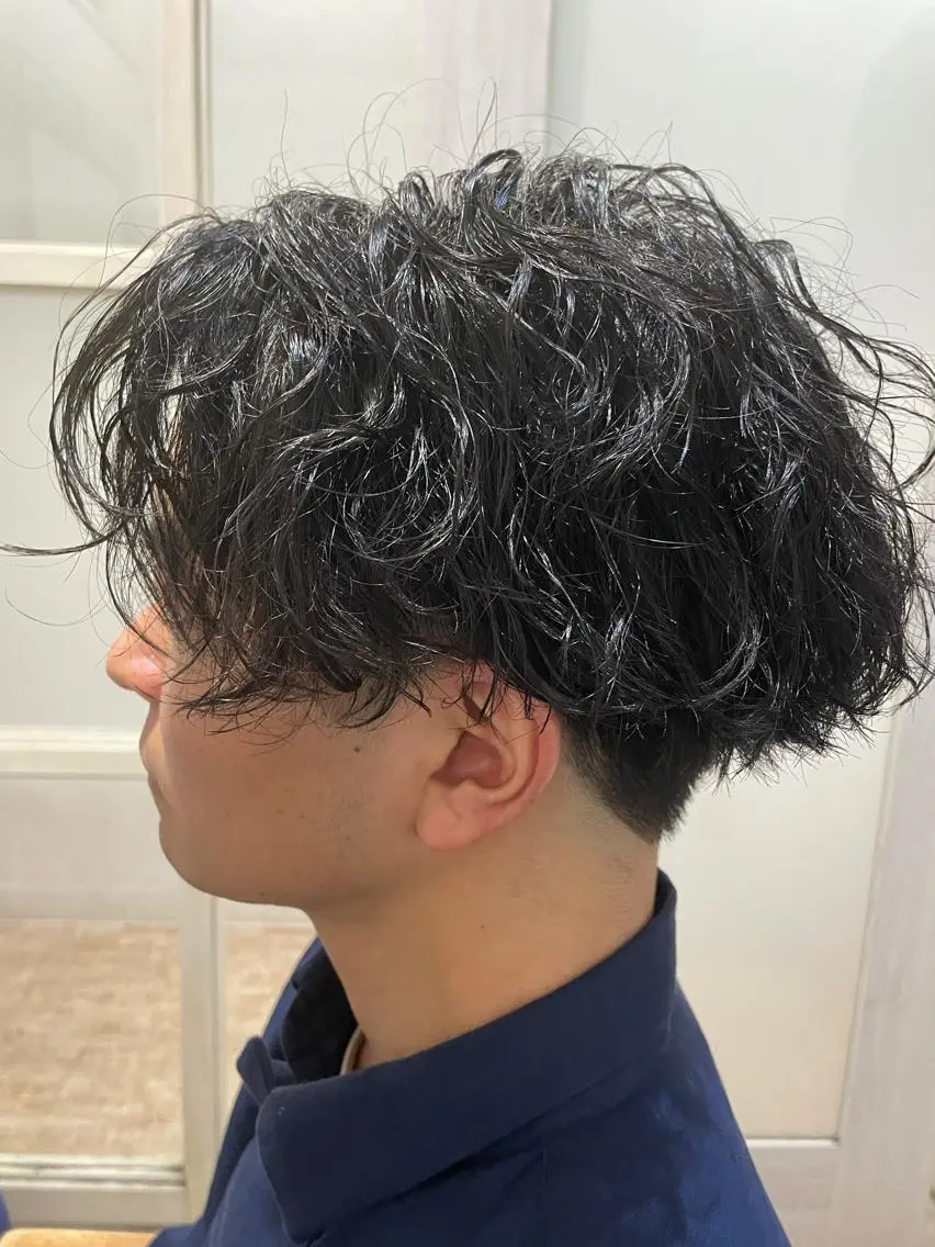 ショート パーマ メンズ メンズパーマ ツイストスパイラルパーマ スパイラルパーマ 🌙19時以降通える メンズ専門 コーダイのヘアスタイル