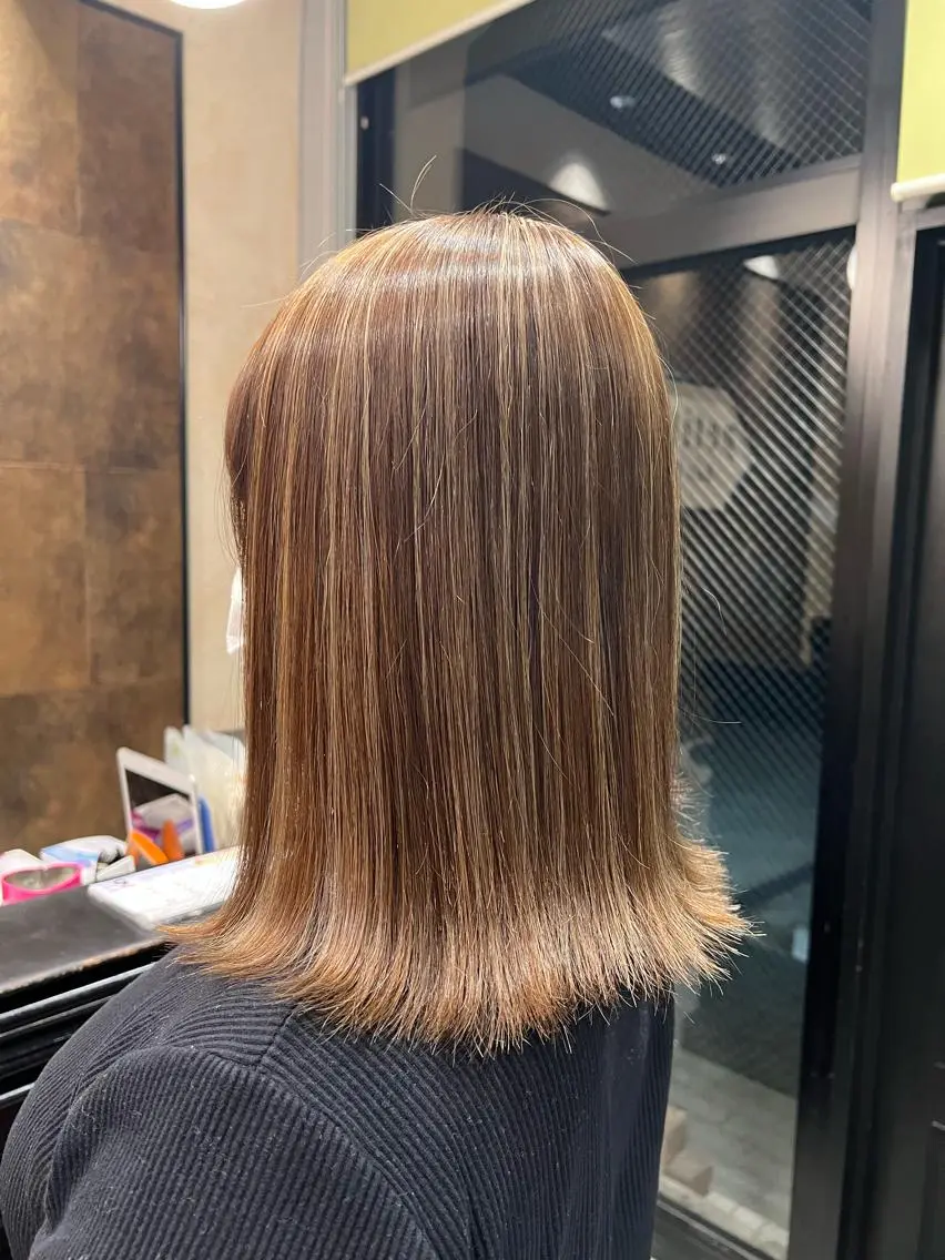 ミディアム カラー ヘアカラー ✨ブリーチカラー /菜月✨のヘアスタイル