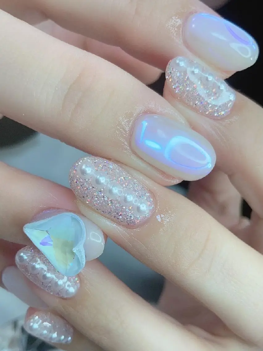 ネイル 氷ネイル・うるうるネイル . MAKI NAILのネイルデザイン