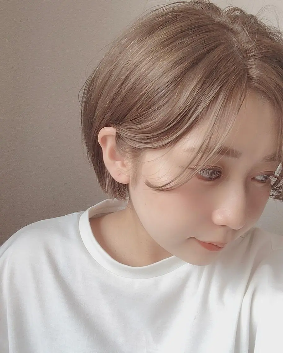 ショート カラー YUI🍊 ボブ/レイヤーカットのヘアスタイル