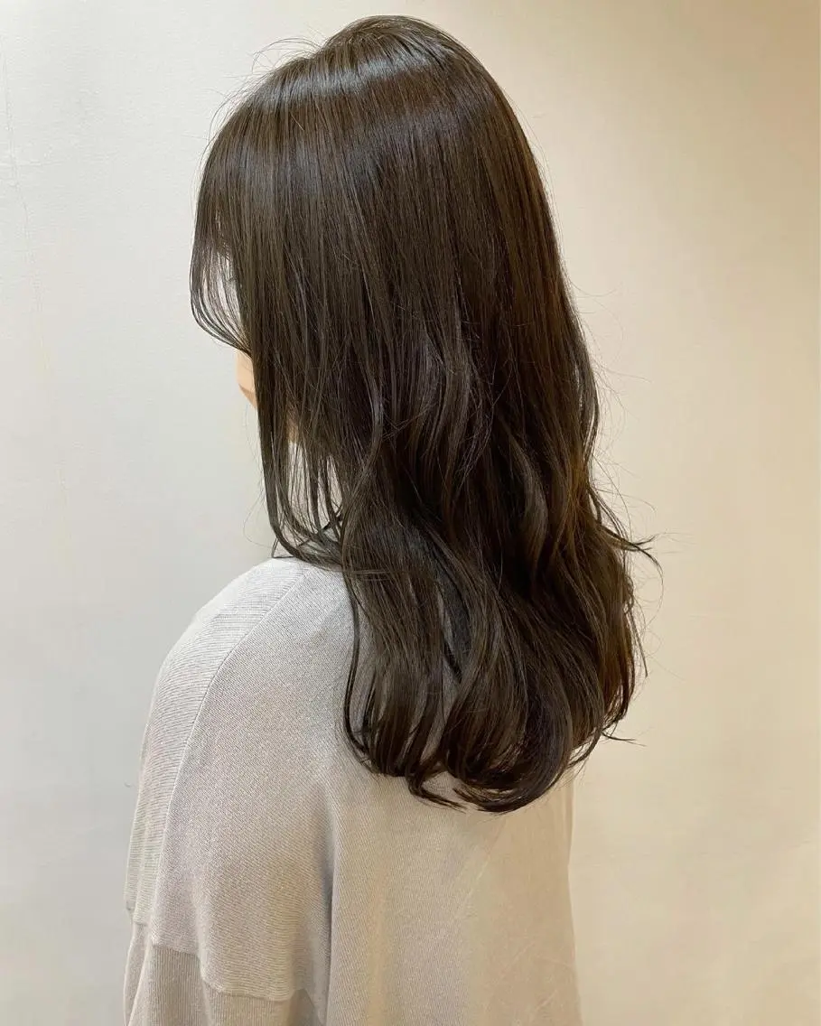 ロング カラー あずまぐち めぐみのヘアスタイル