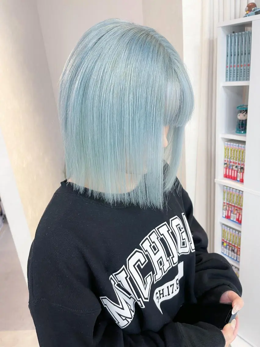 ミディアム カラー ブリーチ エドルカラー イルミナカラー ヘアカラー BOX mico.のヘアスタイル