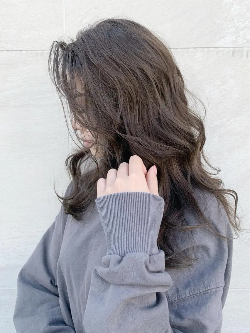 ロング クスカワ ノリエのヘアスタイル