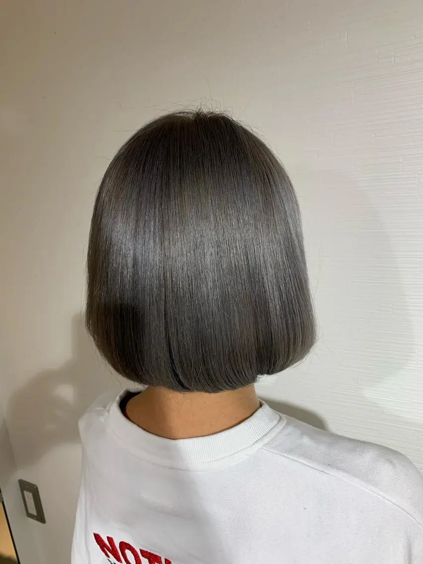ショート カラー ヘアアレンジ シルバー ヘアカラー トリートメント ✨髪のソムリエ✨ 岩川和生のヘアスタイル