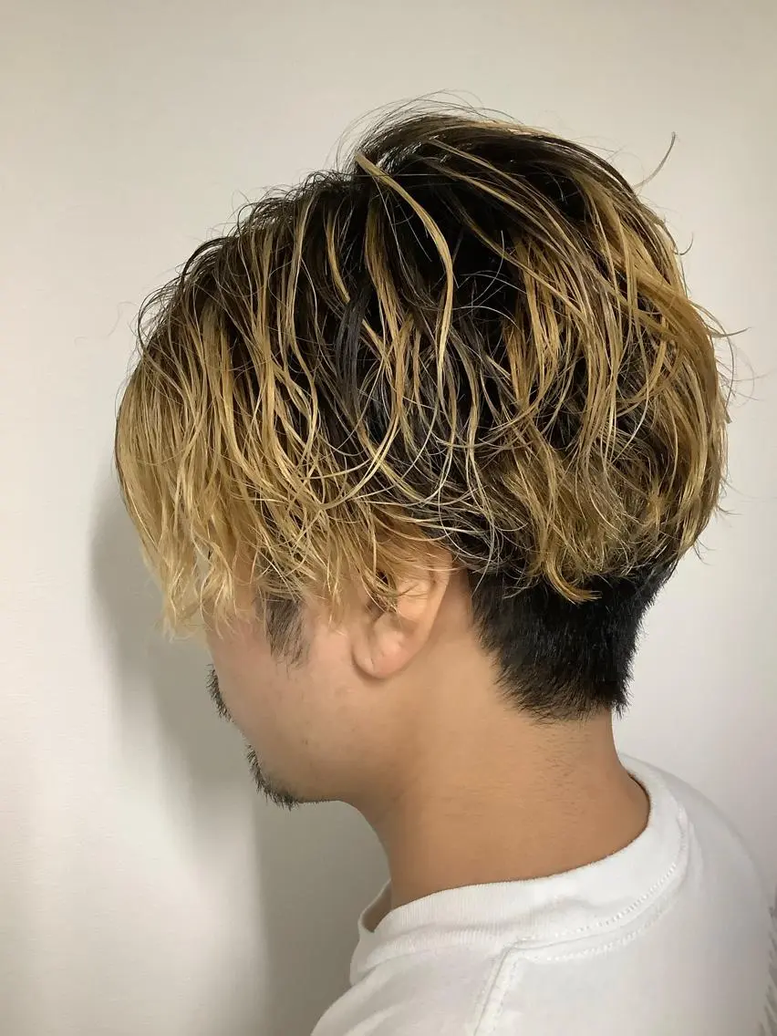 パーマ メンズ メンズバレイヤージュ メンズパーマ スパイラルパーマ 🌈NESTA minami🌈のヘアスタイル