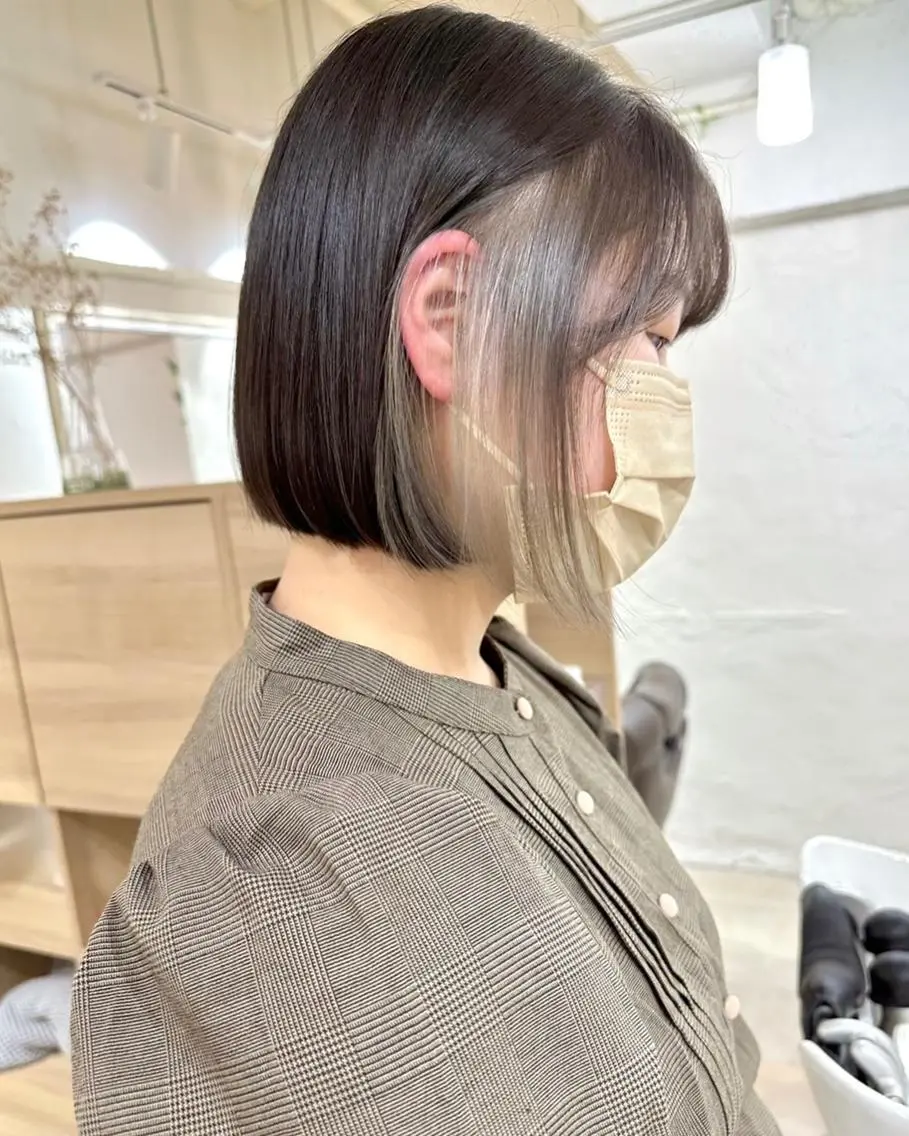 ショート カラー パーマ 切りっぱなしボブ 前下がりボブ ショートボブ 黒髪 イヤリングカラー 髪質改善 縮毛矯正/ レイヤー/銀座/本木のヘアスタイル