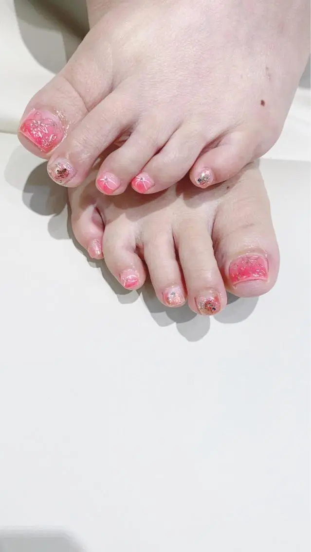 ネイル ハンドネイル フットネイル ハンドケア ✴︎:.｡. MAKI.｡.:✴︎のネイルデザイン