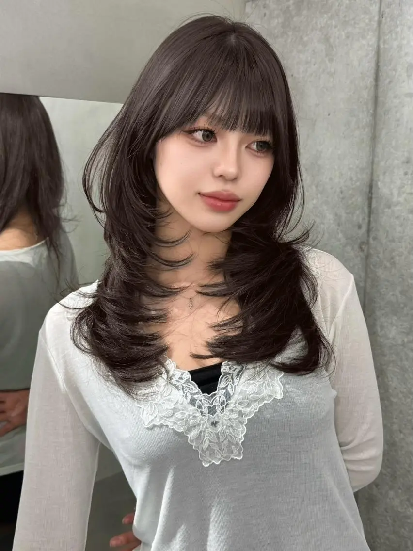 ロング ハッシュカット 韓国風ヘア レイヤーカット 縮毛矯正 GLROW 浦和 URAWAのヘアスタイル