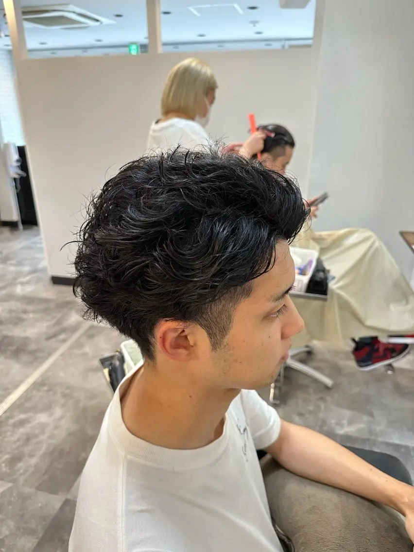 ショート メンズ カット パーマ メンズパーマ特化🏆 宮崎健人✨️のヘアスタイル