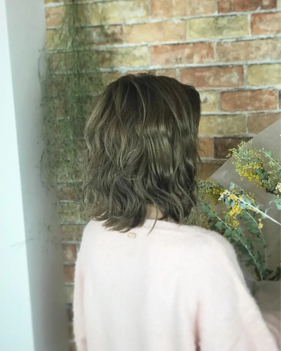 カラー パーマ 🧸 EARTH 佃 萌海 ☁️のヘアスタイル