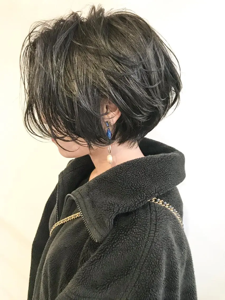 ショート カラー ショート/レイヤー なら石井知希のヘアスタイル