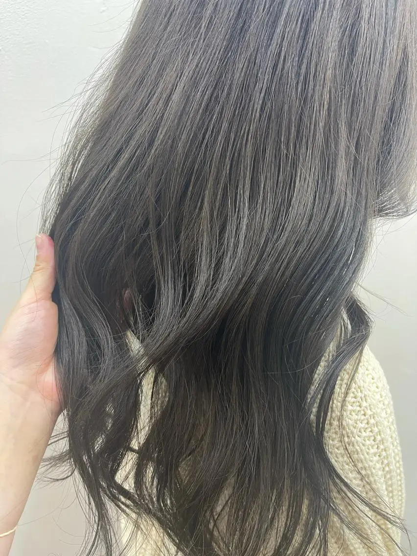 ロング 顔まわりレイヤー/ bob及川亜沙美のヘアスタイル