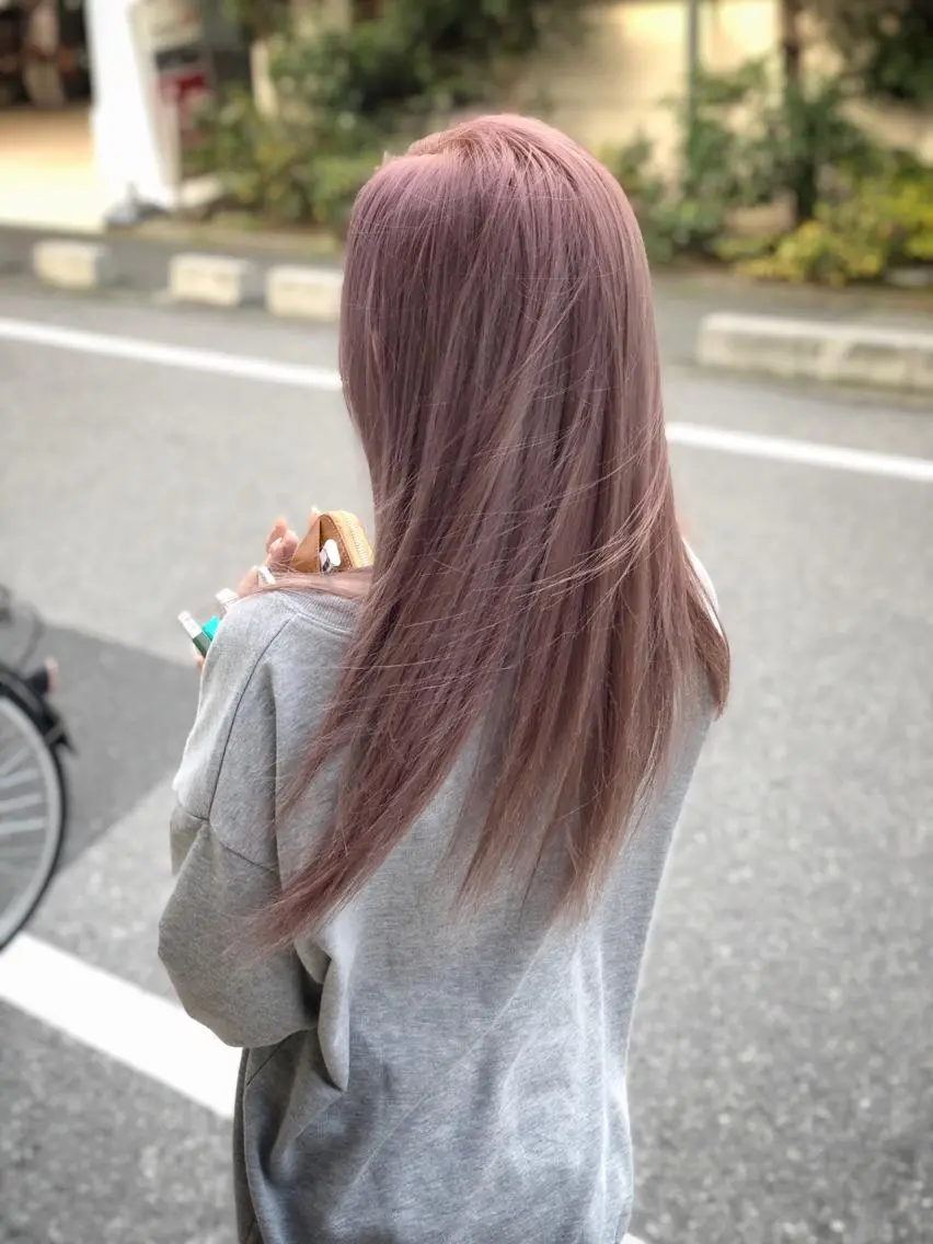 ロング シールエクステ アッシュ アッシュグレー エクステ ハイライト カット ヘアカラー トリートメント LOCO/ Koukiのヘアスタイル