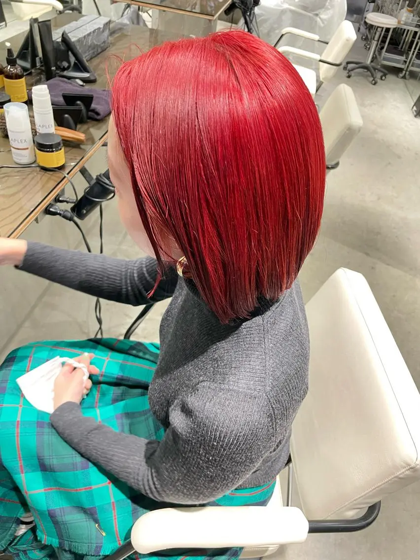 ショート カラー バレイヤージュ ブリーチ ケアブリーチ デザインカラー ダブルカラー スパイラルパーマ 🌐hina⭐️のヘアスタイル