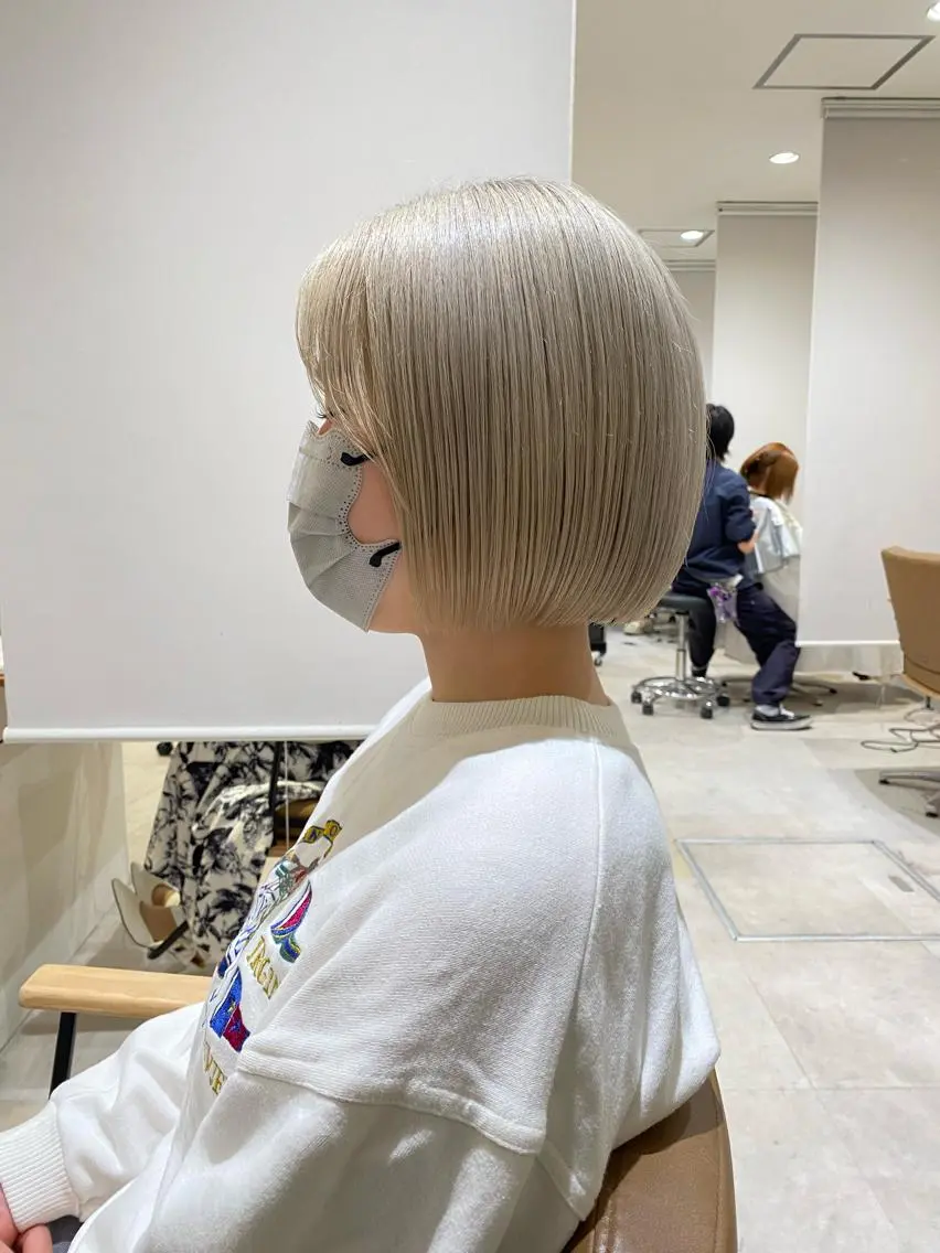 ショート カラー ハイトーンカラー ボブ カット ヘアカラー トリートメント クロスパーマ🥇韓国 ヘア🇰🇷濵田航希のヘアスタイル