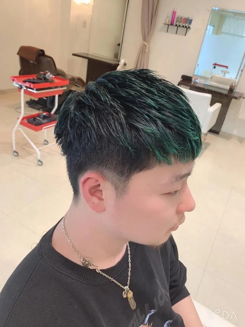 メンズ フェードカット マッシュ 杉山 拓矢のヘアスタイル