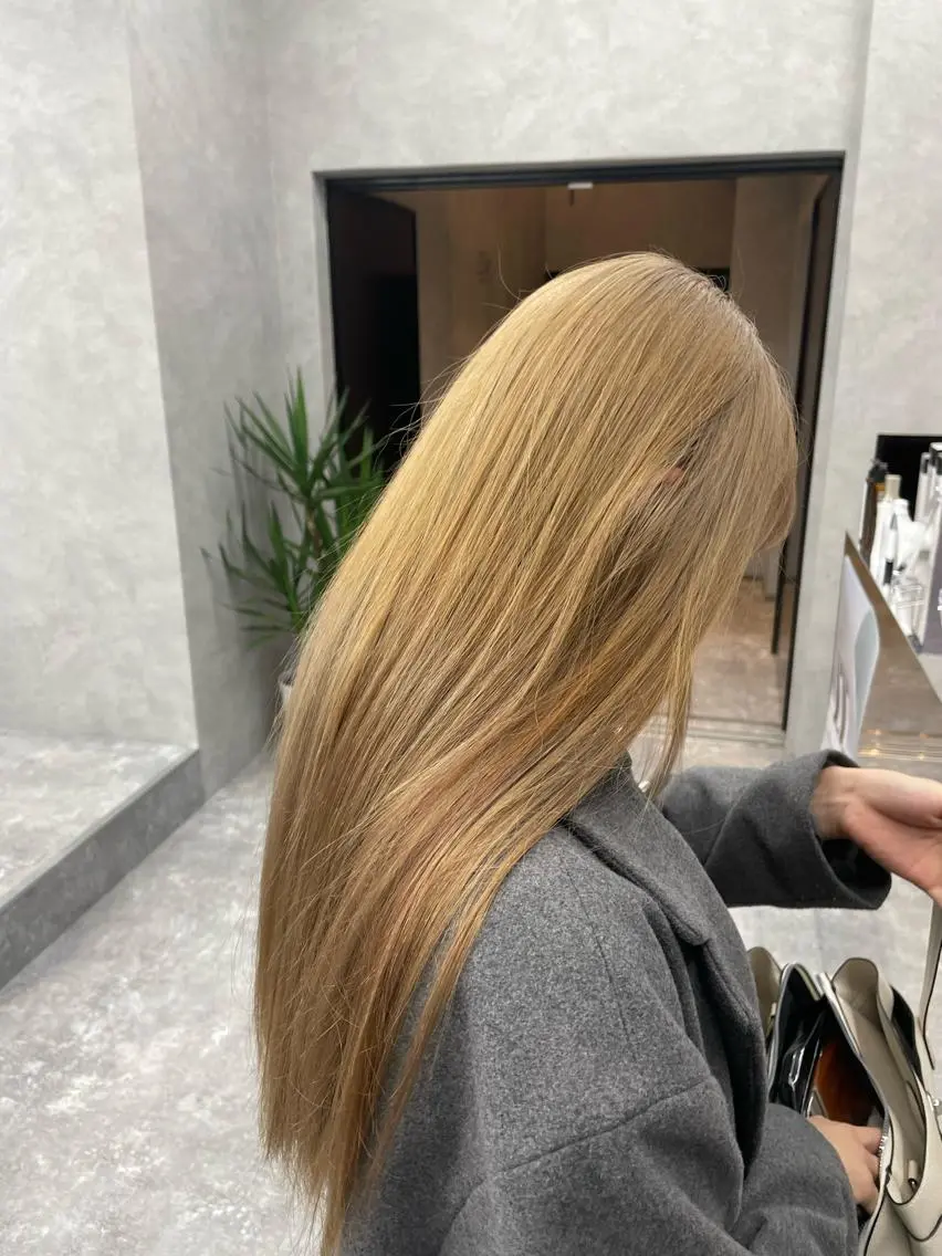 ロング カラー パーマ ヘアアレンジ メンズ キッズ ネイル マツエク・マツパ アイブロウ ショートボブ メンズバレイヤージュ メンズブリーチ メンズハイライト メンズハイトーン メンズヘアのカリスマ 北地　空のヘアスタイル