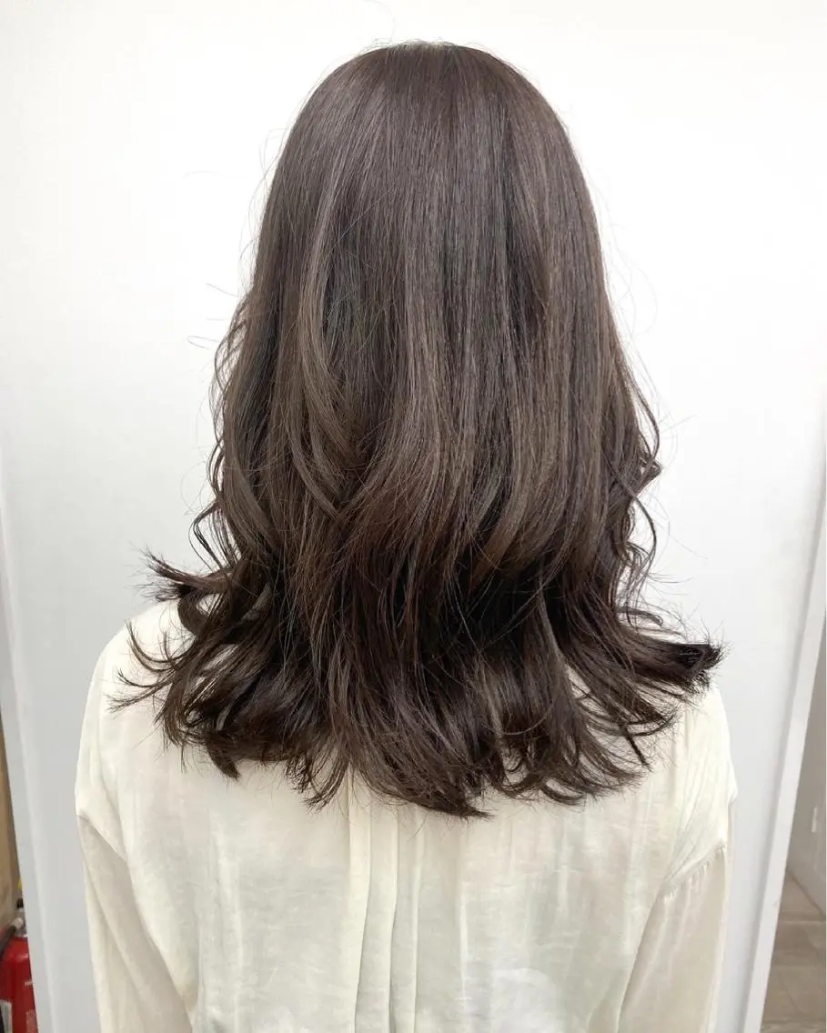 セミロング カラー ベージュカラー ブリーチ ブラウンカラー イルミナカラー モカベージュ カット ヘアカラー トリートメント ☀️透明感color KURO☀️のヘアスタイル