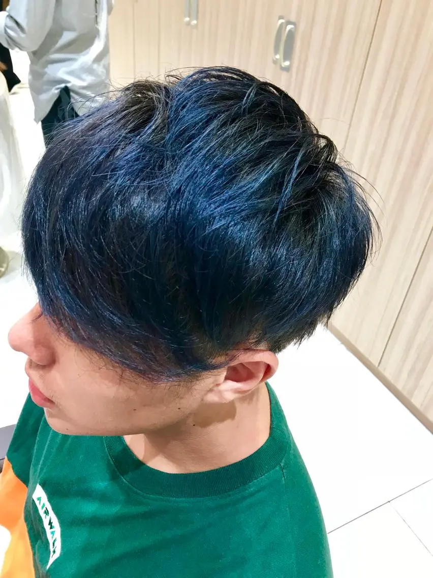 ショート カラー メンズ ヘアカラー トリートメント 島袋 ナオユキのヘアスタイル