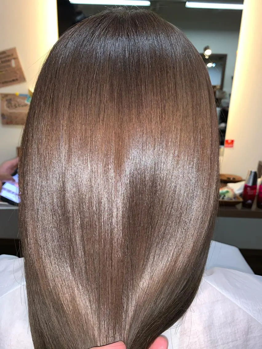 ロング カラー トリートメント カット ヘアカラー トリートメント 佐々木 まゆかのヘアスタイル