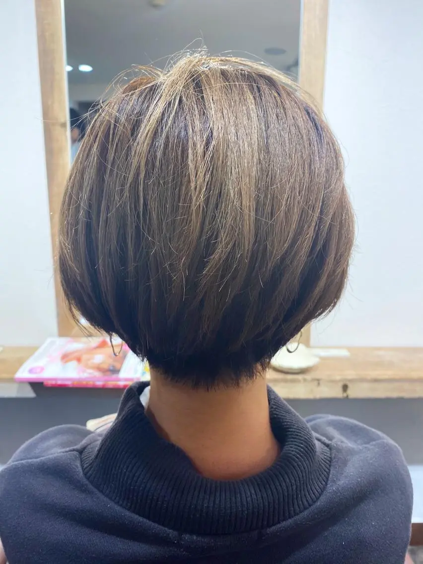ショート カラー ヘアカラー トリートメント 🌈ショート/レイヤ ーカット/中村崇宏のヘアスタイル