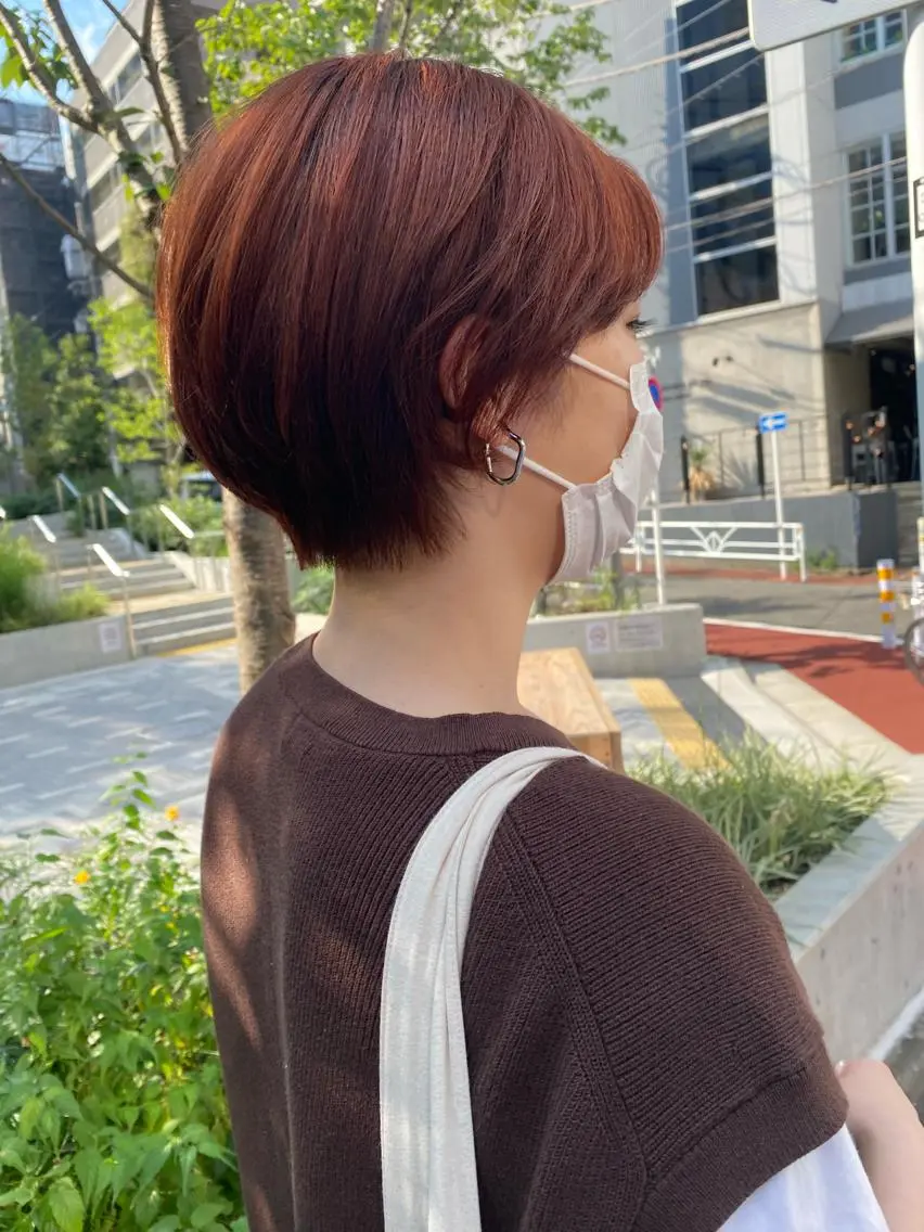 ショート カラー ヘアアレンジ 切りっぱなしボブ アッシュ アッシュグレー バレイヤージュ ベージュカラー ササキカズマ〻透明感 〻色落ち〻赤み消しのヘアスタイル