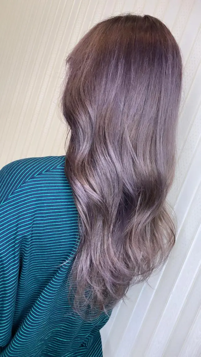 ロング カラー 【育休中】EARTH 荒井店HARUNAのヘアスタイル