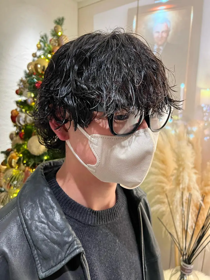 ショート パーマ メンズ カット パーマ トリートメント 波巻きスパイラルパー マ/シャドウパーマ駿のヘアスタイル