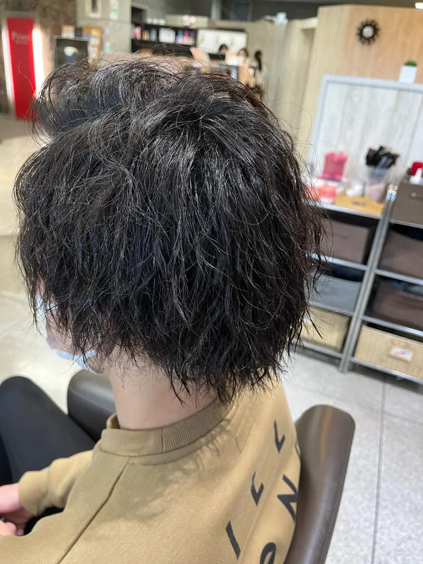 メンズ メンズパーマ メンズツイストパーマ ツイストパーマ カット パーマ 🔥指名率No. 1 🔥⭐️ひかる⭐️のヘアスタイル
