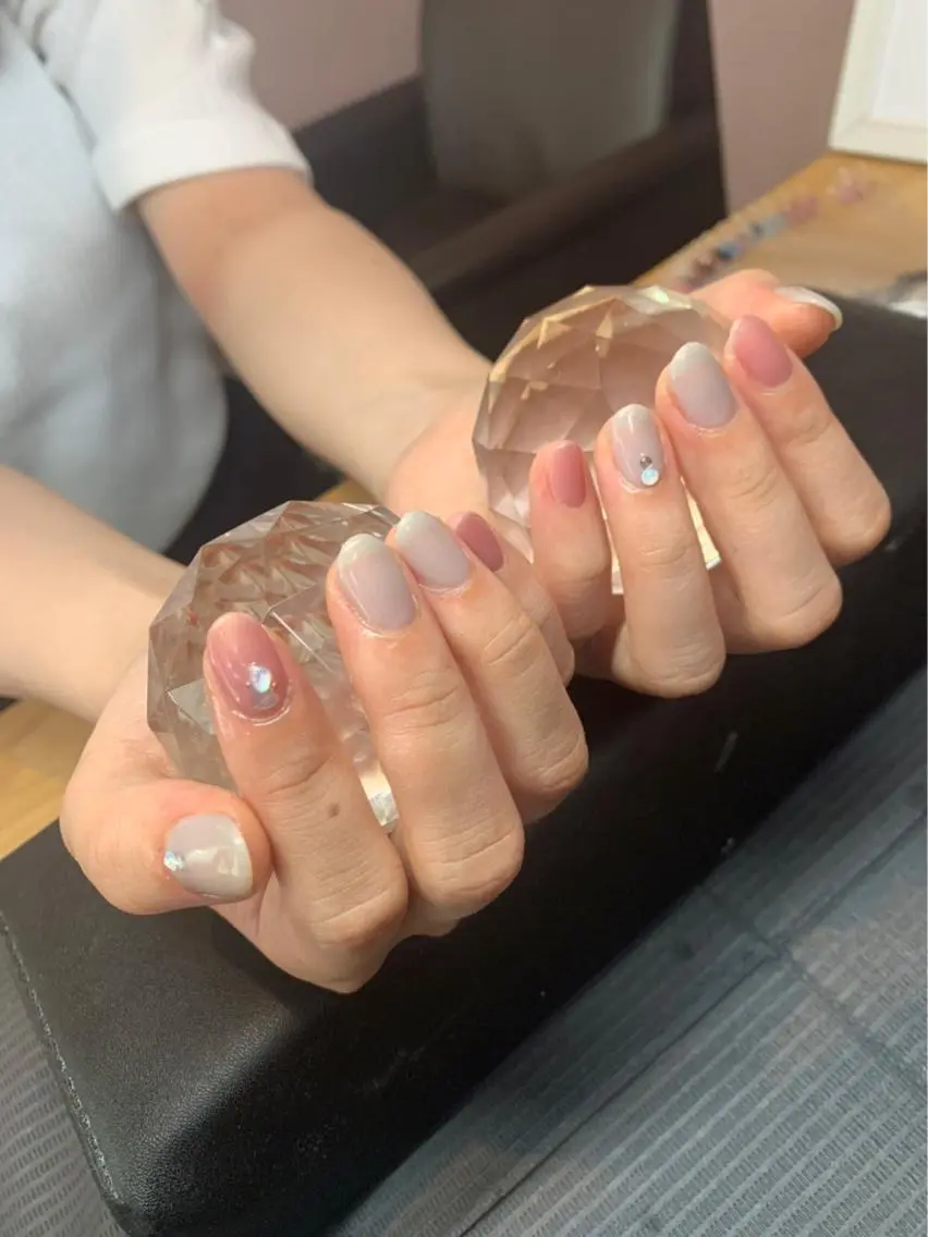 ネイル 長谷川 奈緒美のネイルデザイン