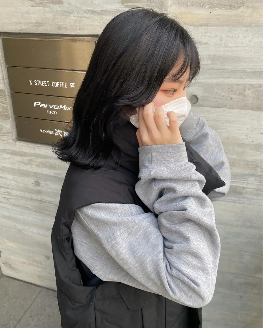 ミディアム Okamura Chisatoのヘアスタイル