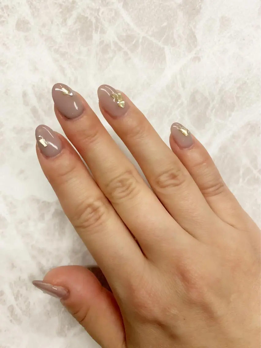 ネイル ストーンネイル ハンドネイル Nail Salon SALUDのネイルデザイン