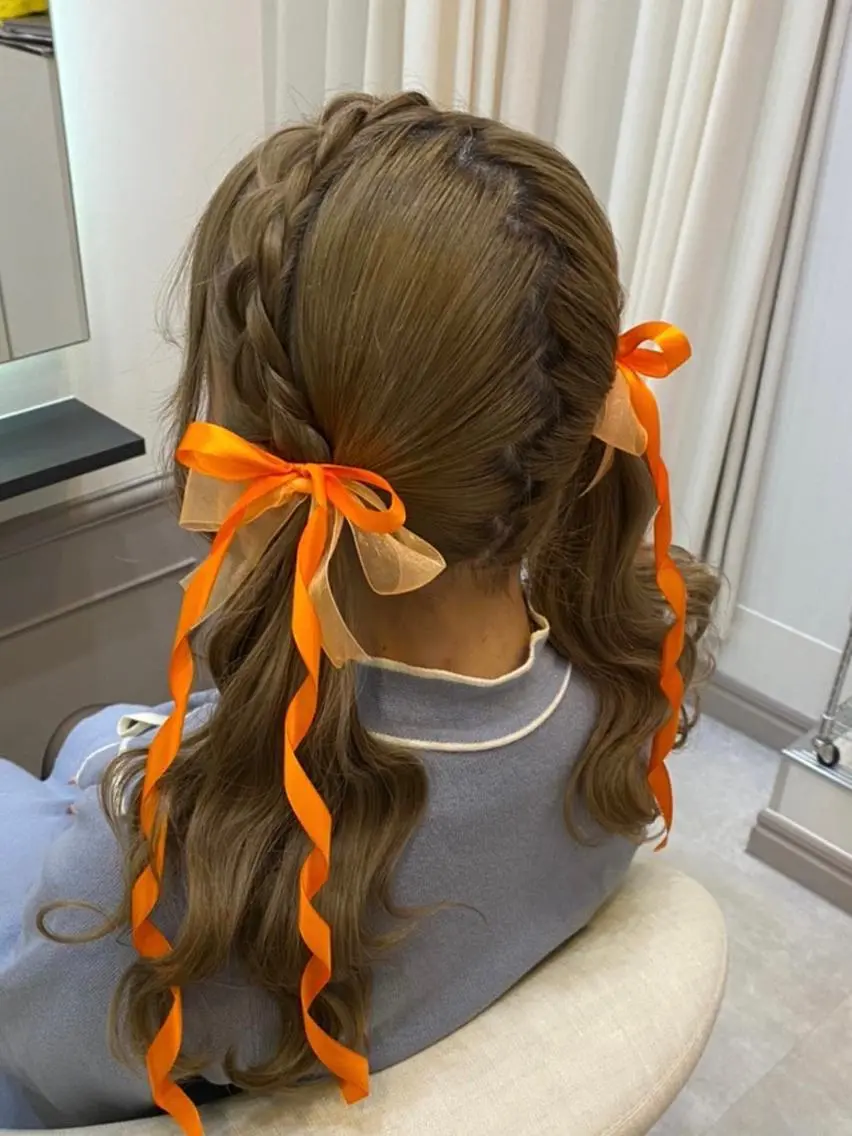 ロング ヘアアレンジ ツインテール lien ヒジリのヘアスタイル