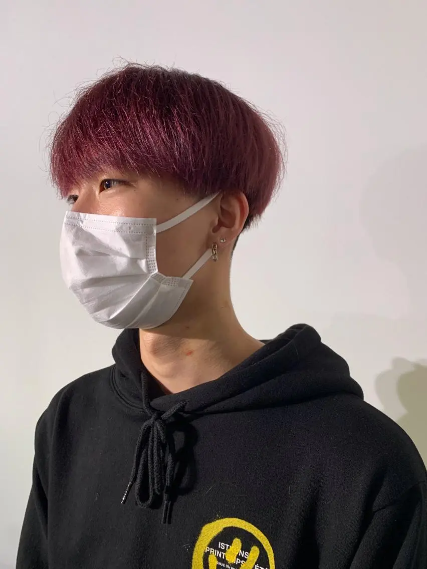 ショート カラー メンズ メンズバレイヤージュ メンズブリーチ センターパート メンズハイライト メンズインナーカラー ヘアカラー トリートメント Luana / 公式 / 大通のヘアスタイル