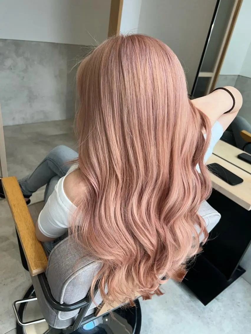 ロング カラー ✨ブリーチ無し 透明感HIDEのヘアスタイル