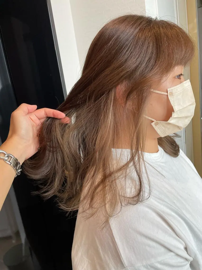 ロング カラー ベージュカラー グレージュ カット ヘアカラー トリートメント YUI/ ブリーチカラー🌷のヘアスタイル