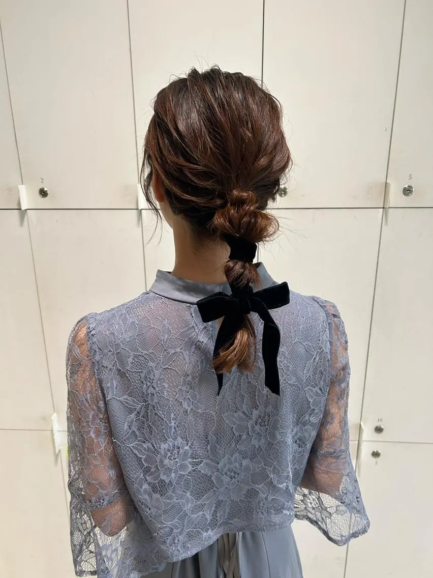 セミロング ヘアアレンジ ヘアセット 透明感カラー🫧 nanohaのヘアスタイル