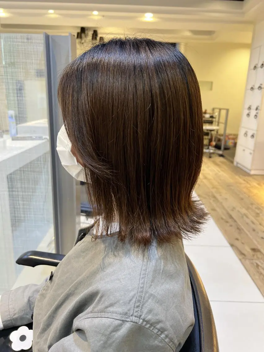 ミディアム ハイライト特化小澤 奈津美のヘアスタイル