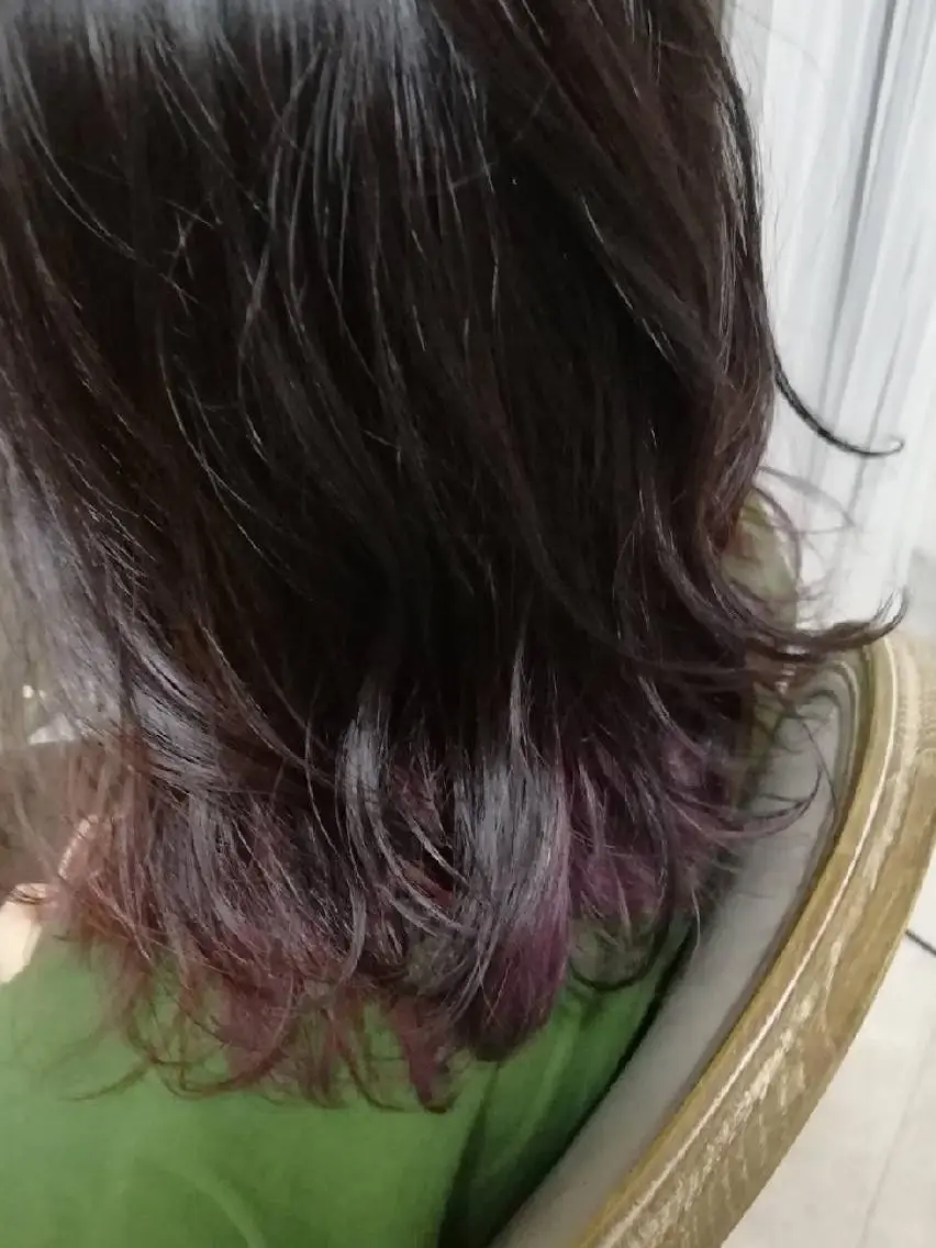ミディアム ヘアアレンジ カラー グラデーションカラー パープルカラー See by merの眉毛・アイブロウイメージ
