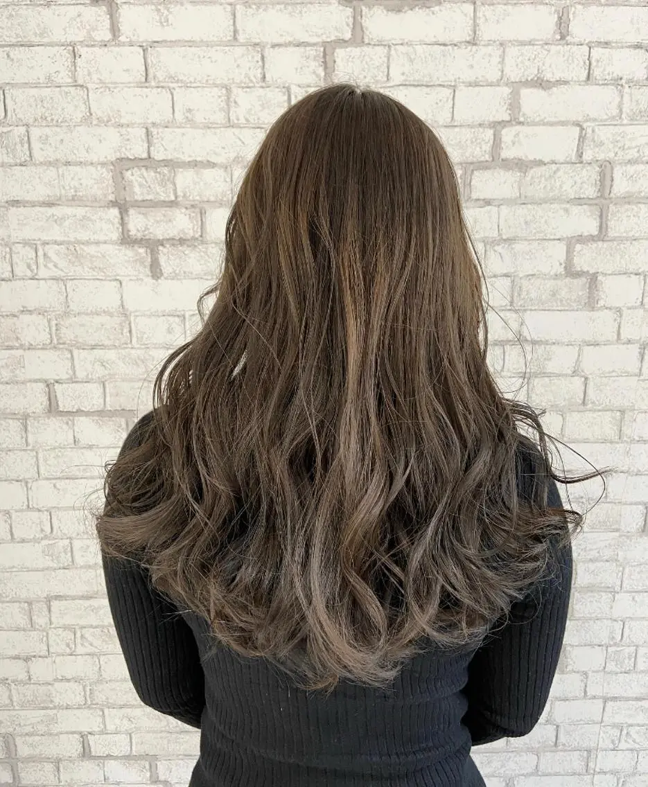 カラー ブリーチ 透明感カラー グレージュ 外国人風カラー カット ヘアカラー トリートメント 透明感カラー 松田晃代のヘアスタイル